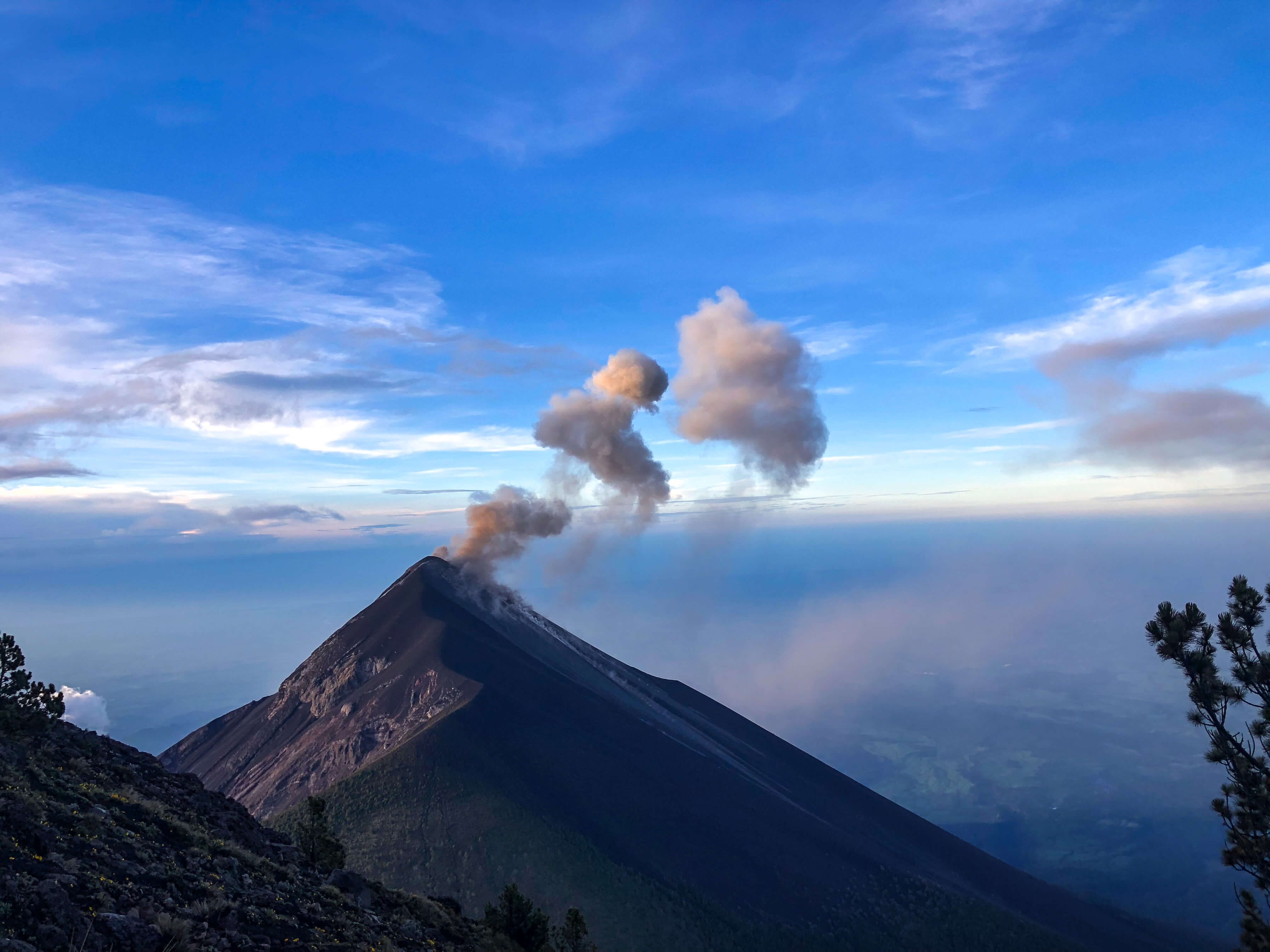 Volcan Fuego en éruption au Guatemala